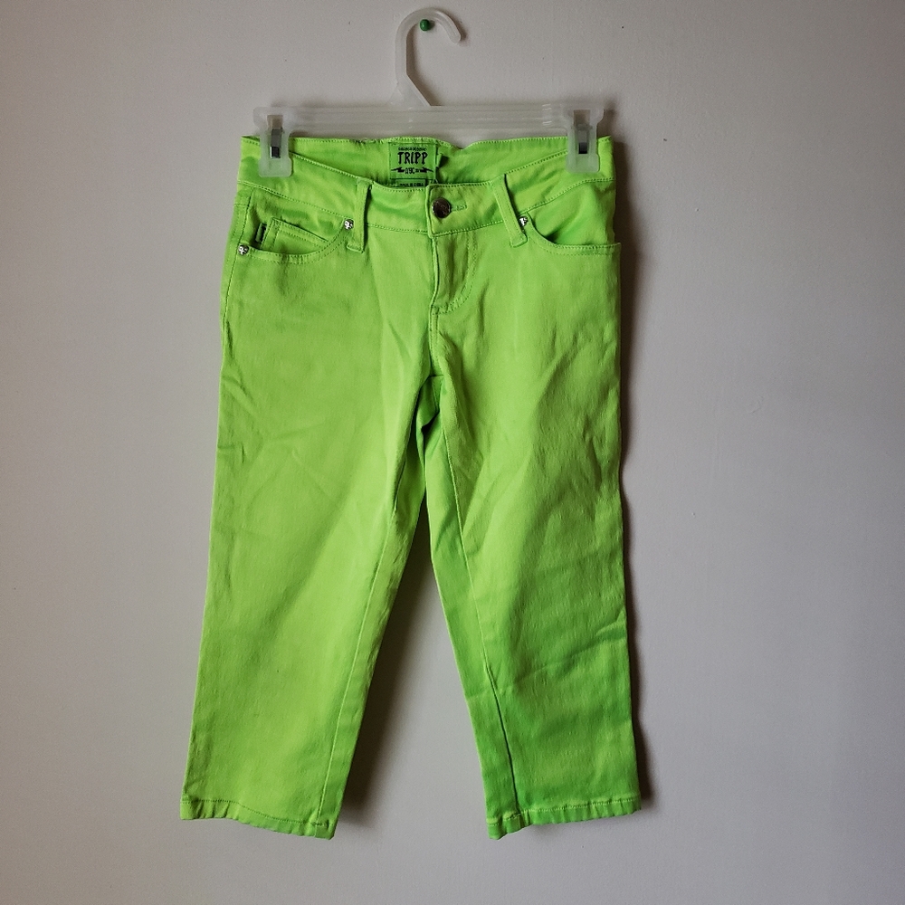 Tripp nyc vibrant lime denim capris shorts